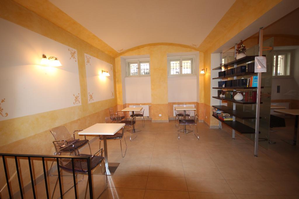 Hálkova Studio Praga Exterior foto